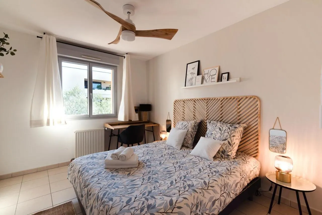 Guilhermy - Maison contemporaine avec jardin Toulouse Hébergement de vacances